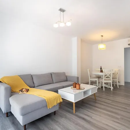 Reial By Unik Apartment *