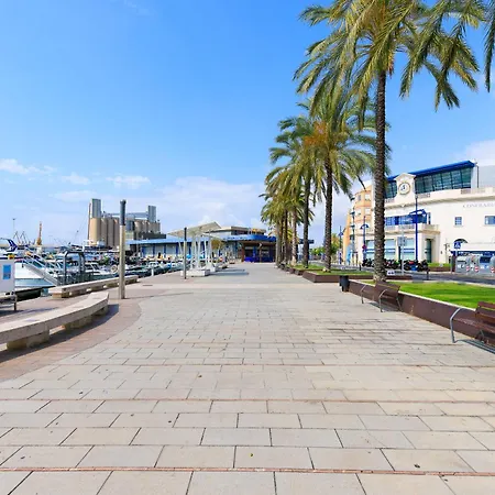 Reial By Unik Apartment